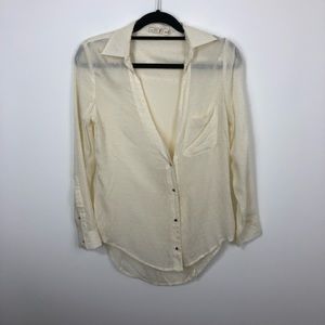 Knot sisters cream size small button down